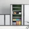 detalle interior con estantes estandar
