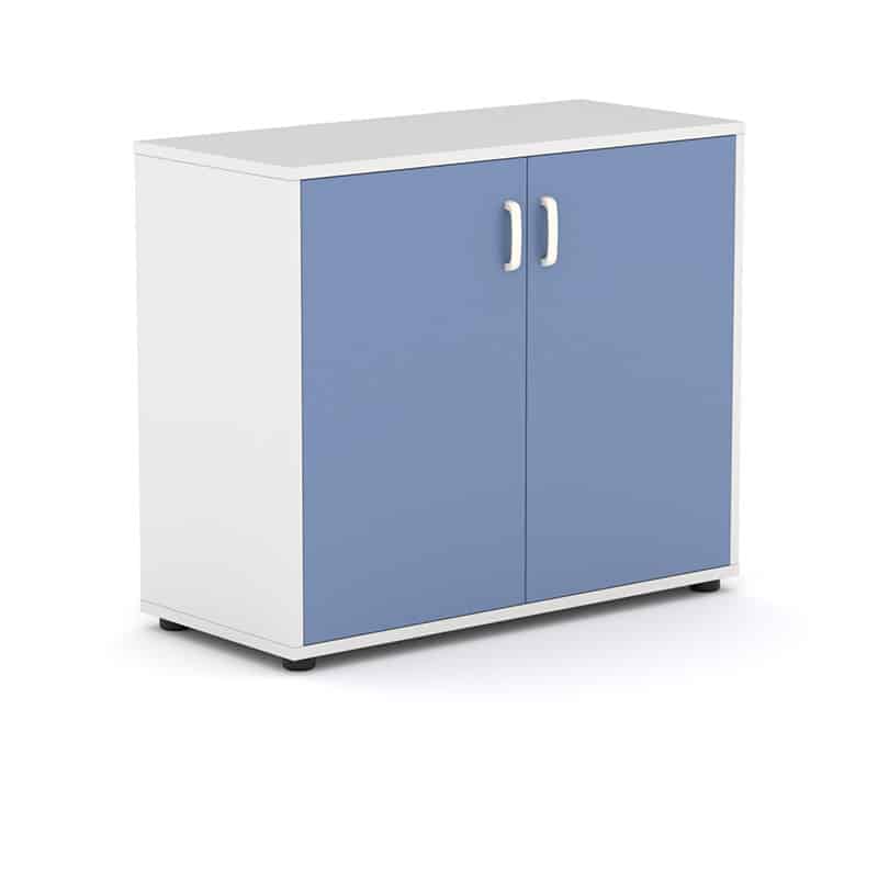 Armario escolar blanco con puertas de colores