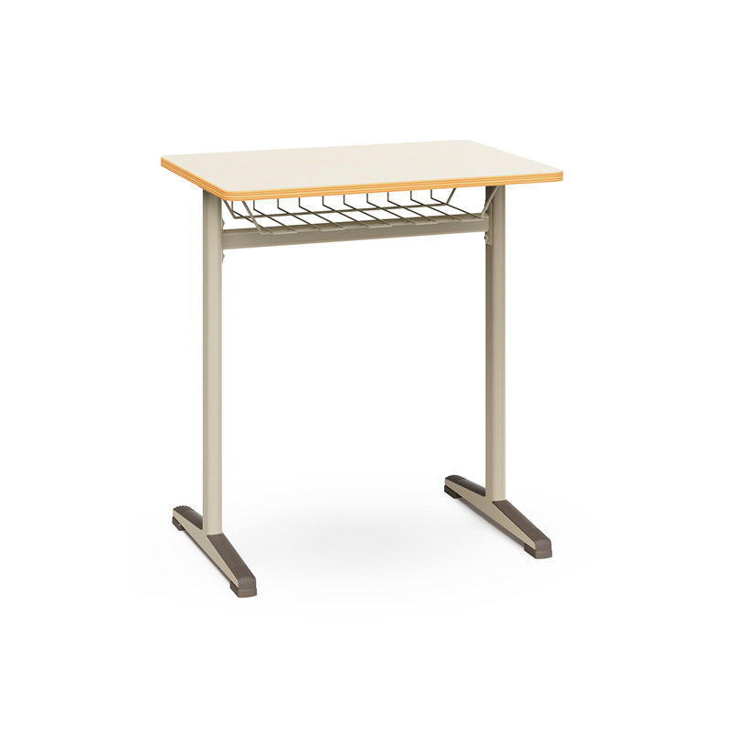 Pupitre escolar Naxel con tablero rectangular de color blanco y estructura metálica de dos patas en color Warm Gray con rejilla portaobjetos inferior.