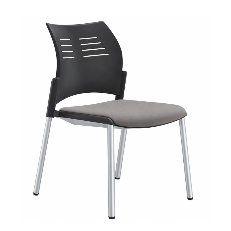 Silla SPACIO apilable de 4 patas con asiento tapizado gris, respaldo negro y estructura metálica aluminizada para aulas de formación.